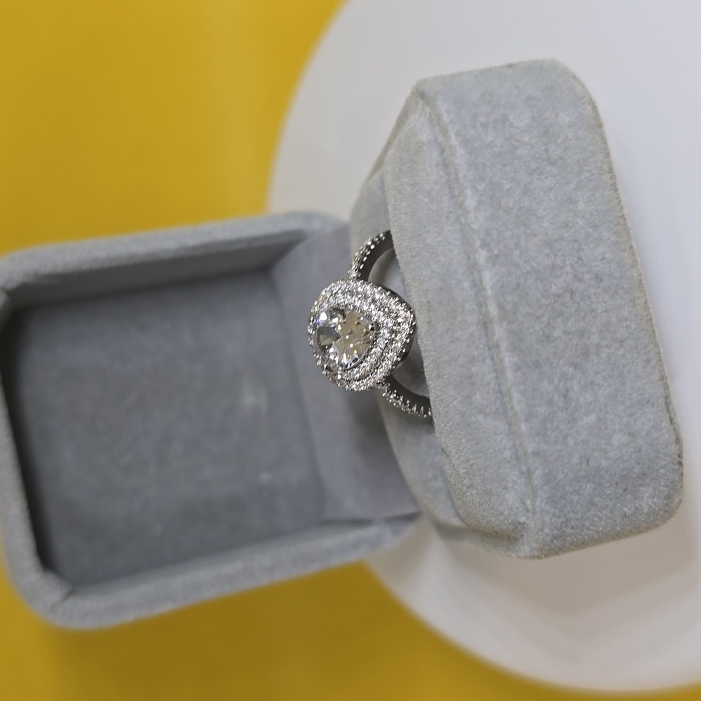 Beautiful Teardrop CZ Ring